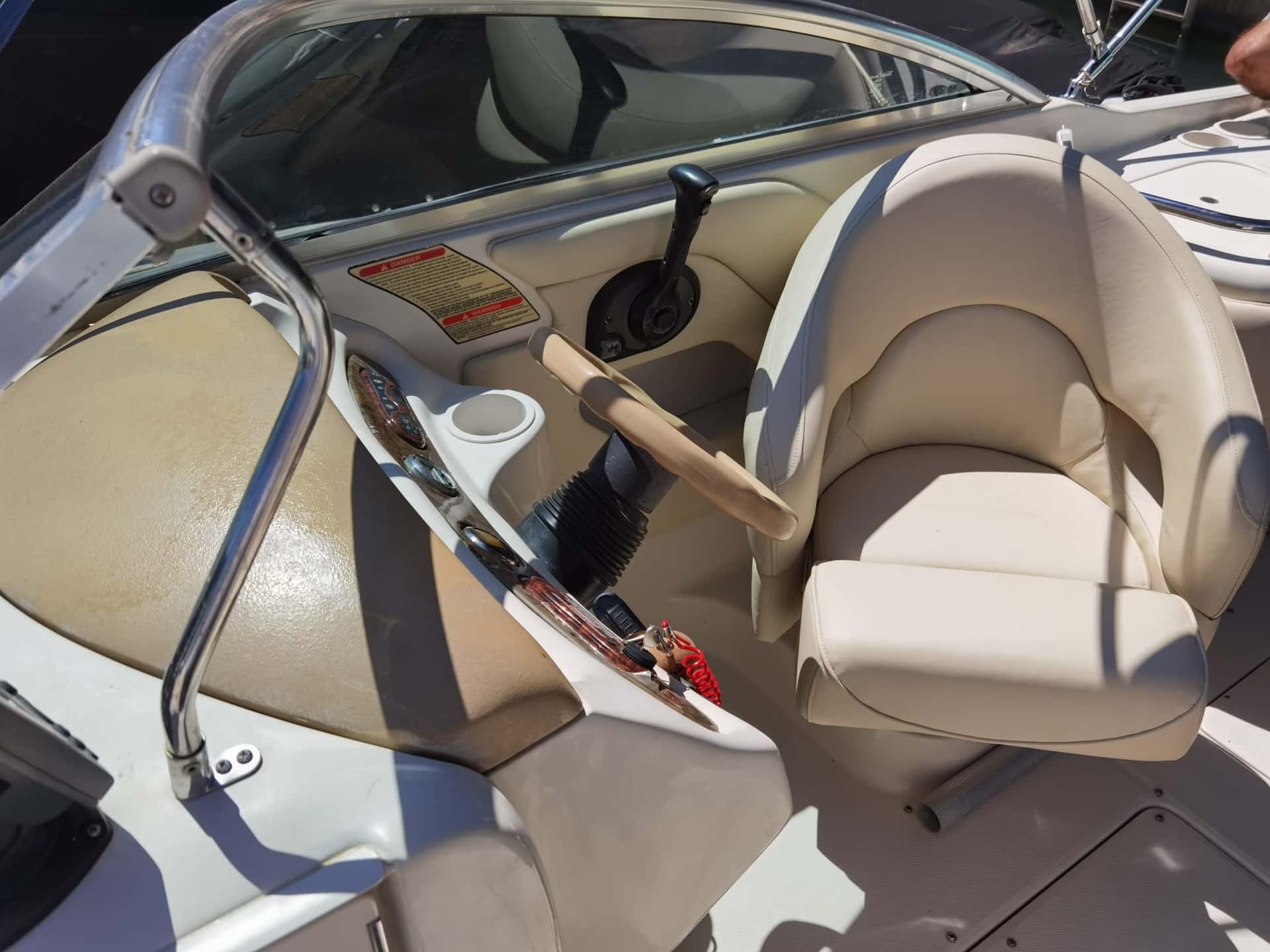 Sea Ray 240 Sundeck - miniatura 4