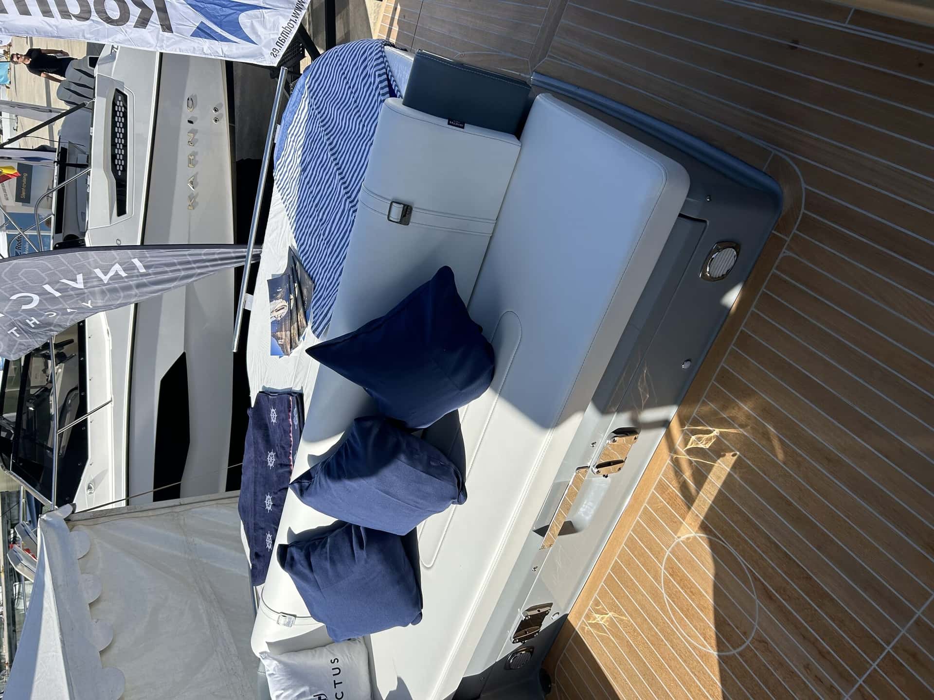 INVICTUS YACHT GT320 - miniatura 14