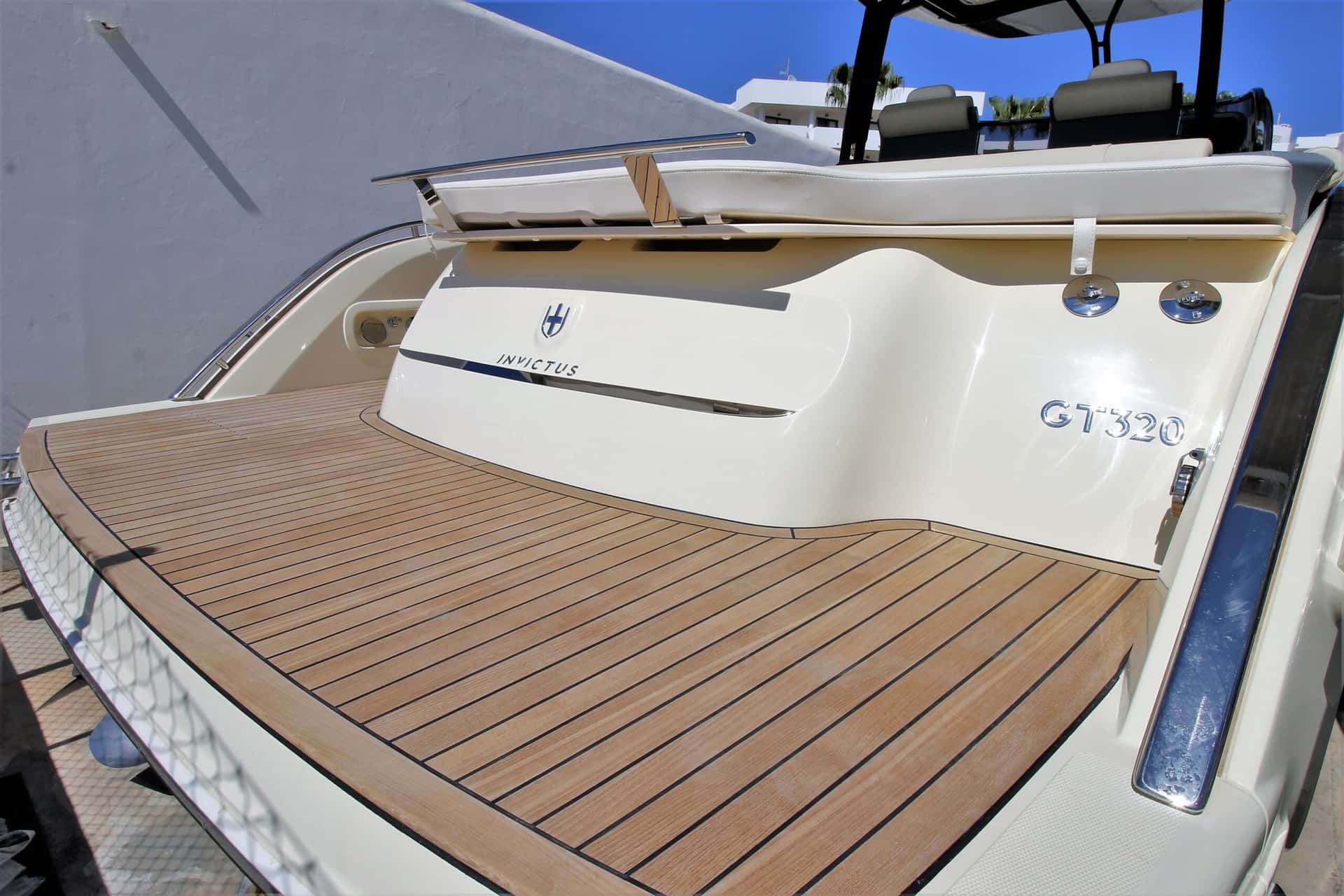 INVICTUS YACHT GT320 - miniatura 6