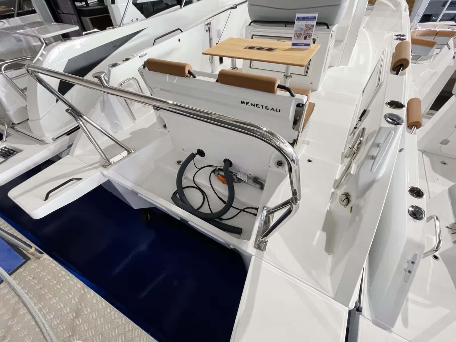 Beneteau Flyer 9 SpaceDeck - miniatura 8