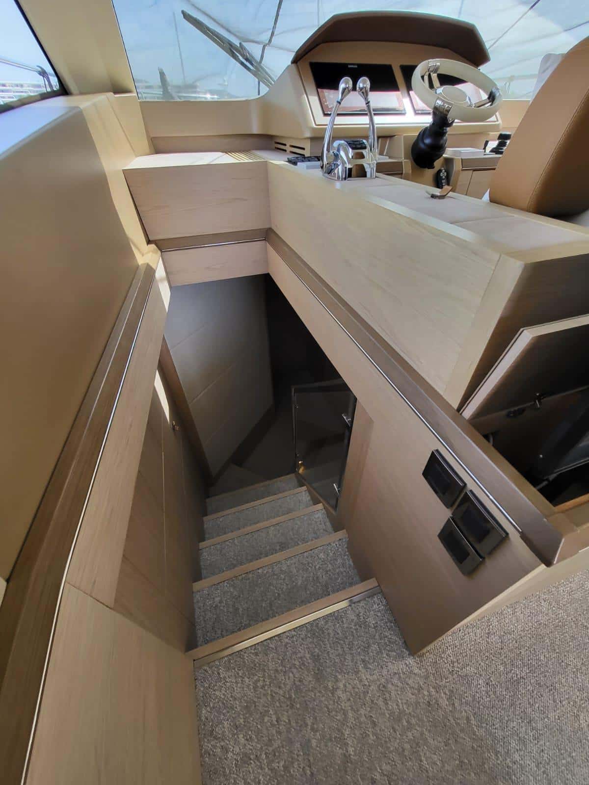 Beneteau Monte Carlo 6 - miniatura 11