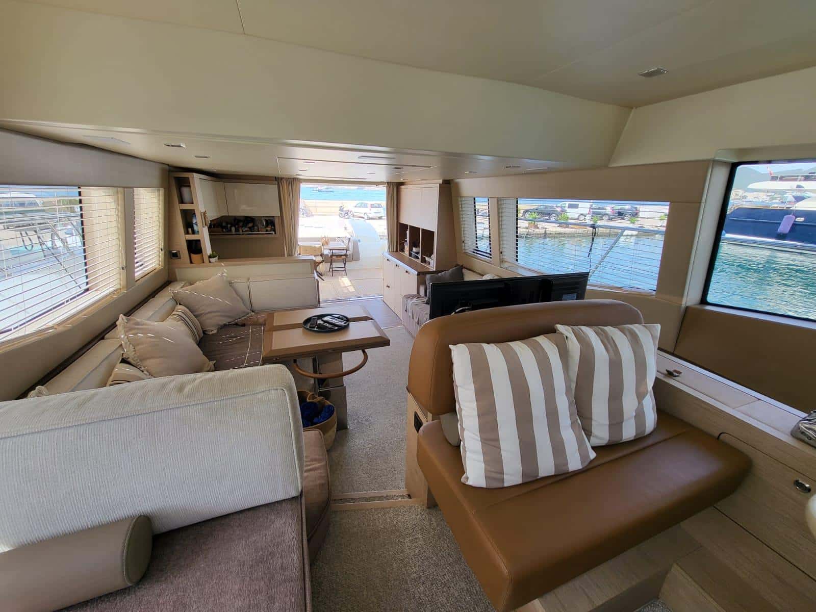 Beneteau Monte Carlo 6 - miniatura 10