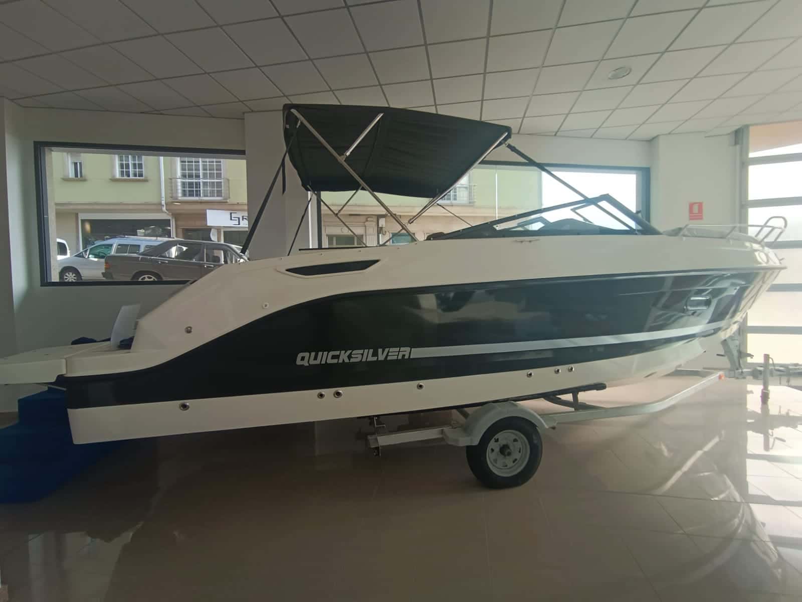 QUICKSILVER ACTIV 755 CRUISER "STOCK"