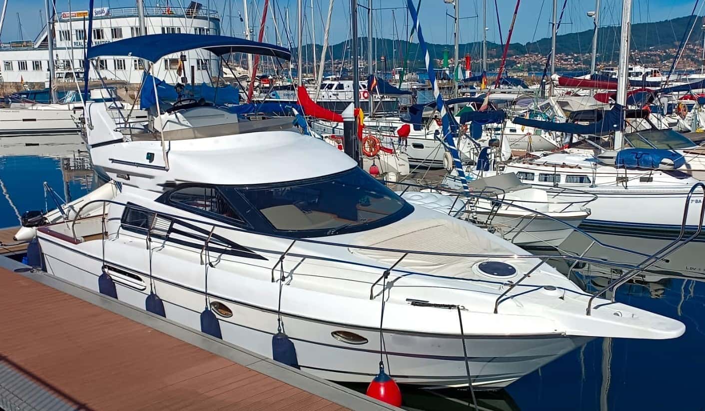ASTONDOA 36 FLY - miniatura 3