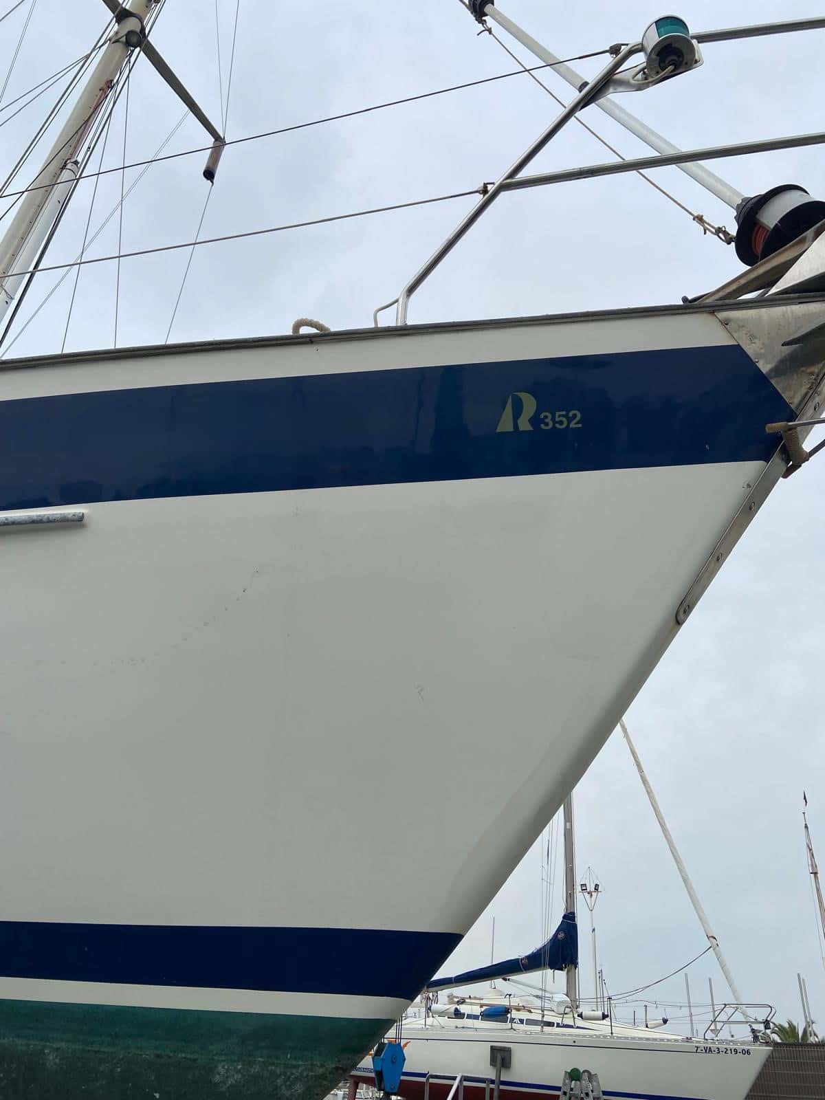 HALLBERG RASSY 352 - miniatura 10