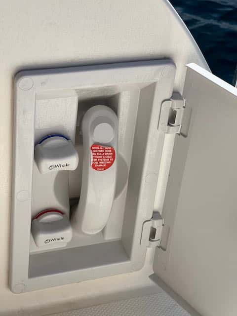 Cruiser Yachts 300 Express - miniatura 7