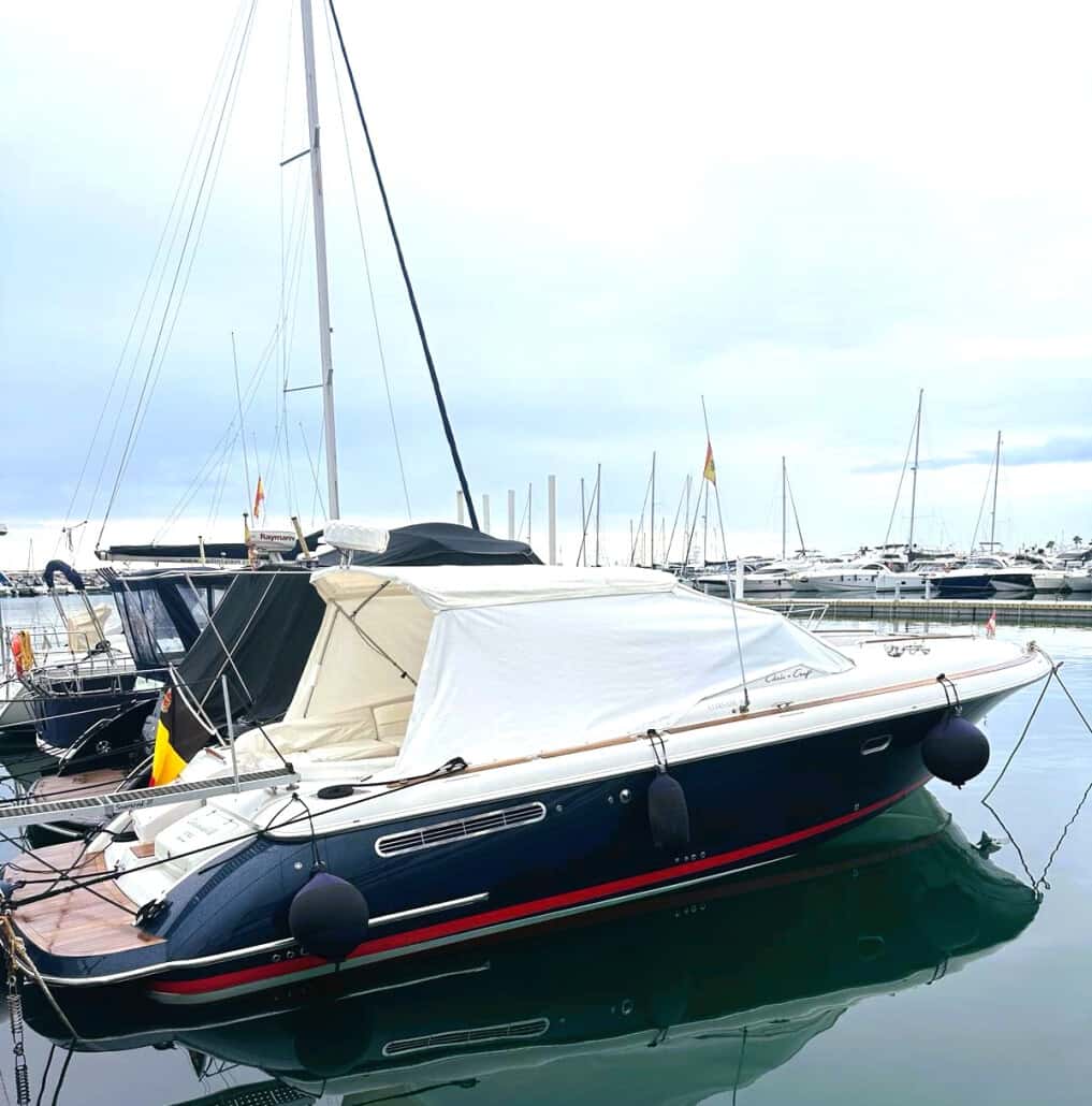 CHRIS CRAFT CORSAIR 36