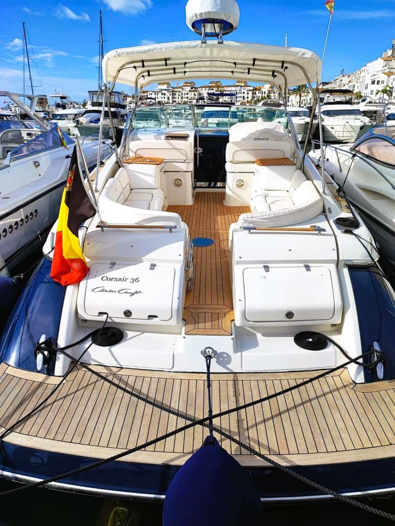 CHRIS CRAFT CORSAIR 36 - miniatura 3