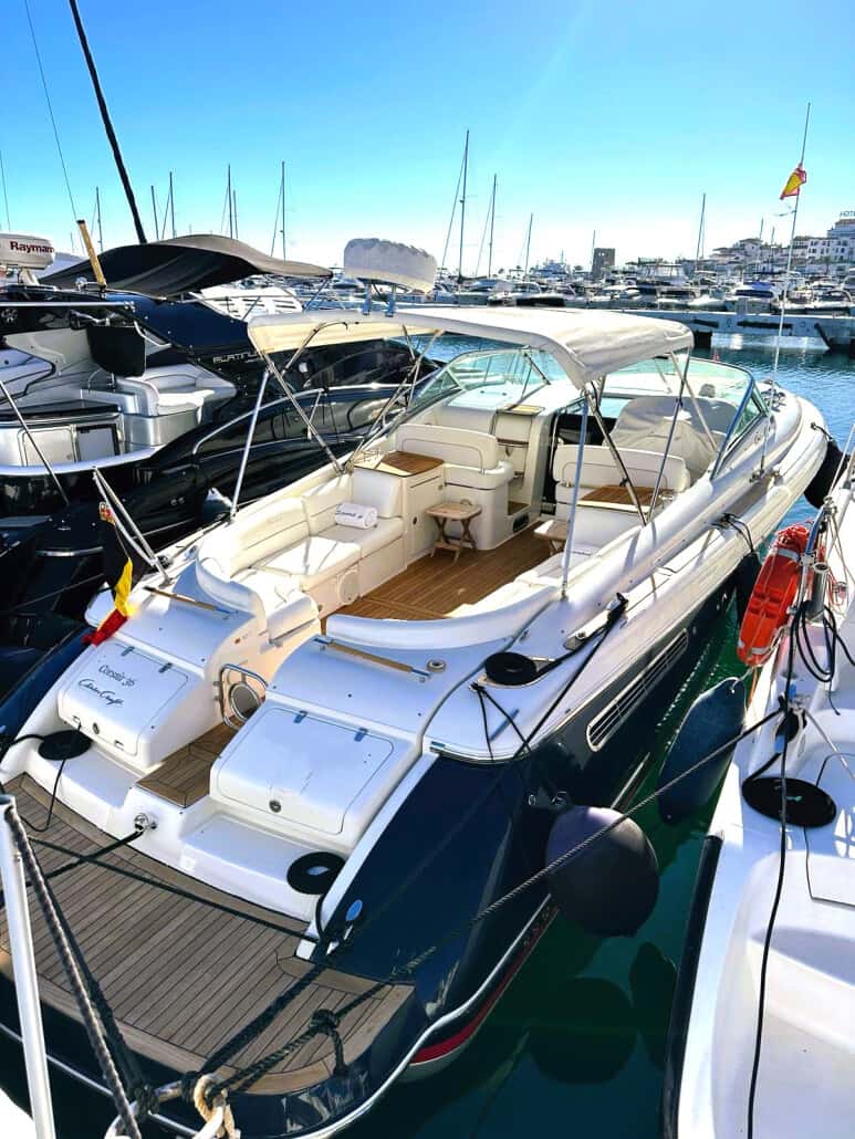 CHRIS CRAFT CORSAIR 36 - miniatura 4
