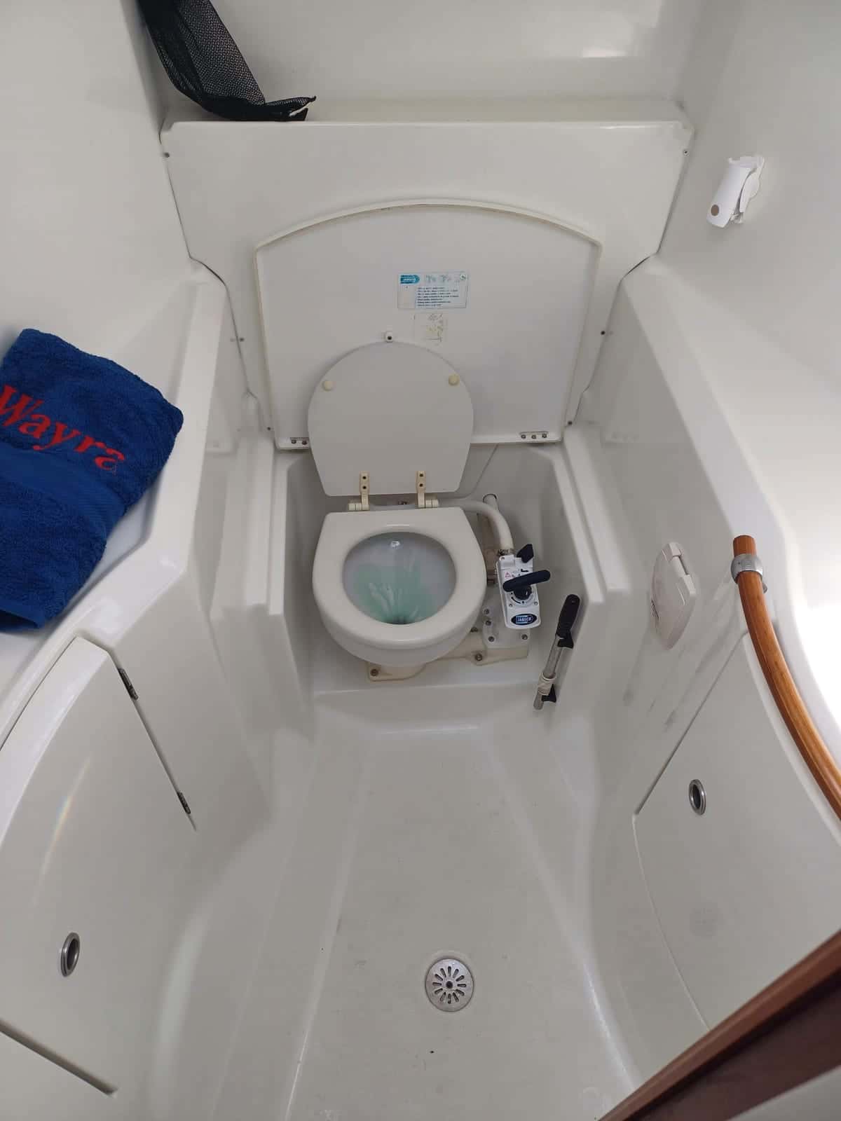 Beneteau Oceanis 411 - miniatura 19
