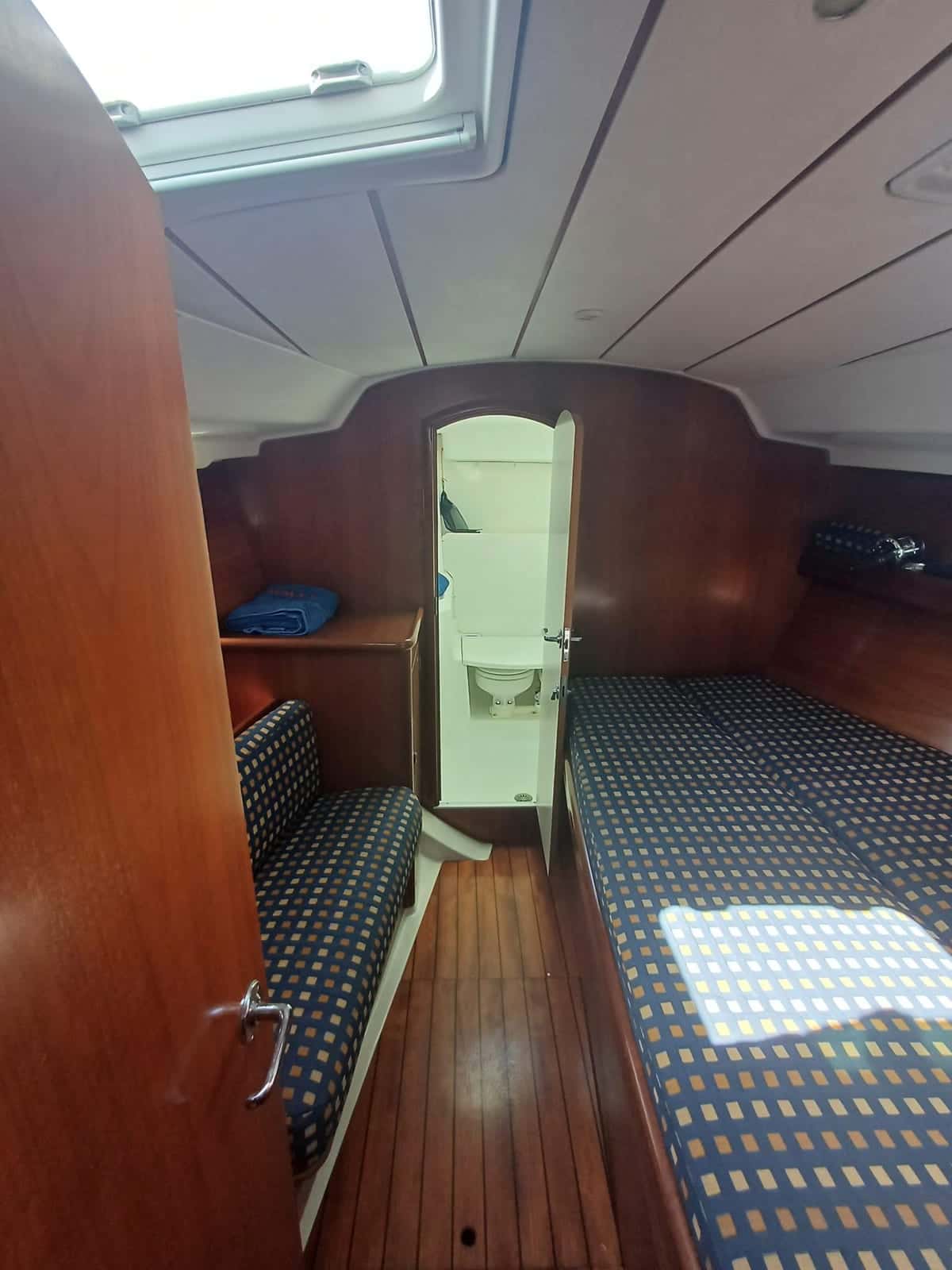 Beneteau Oceanis 411 - miniatura 18