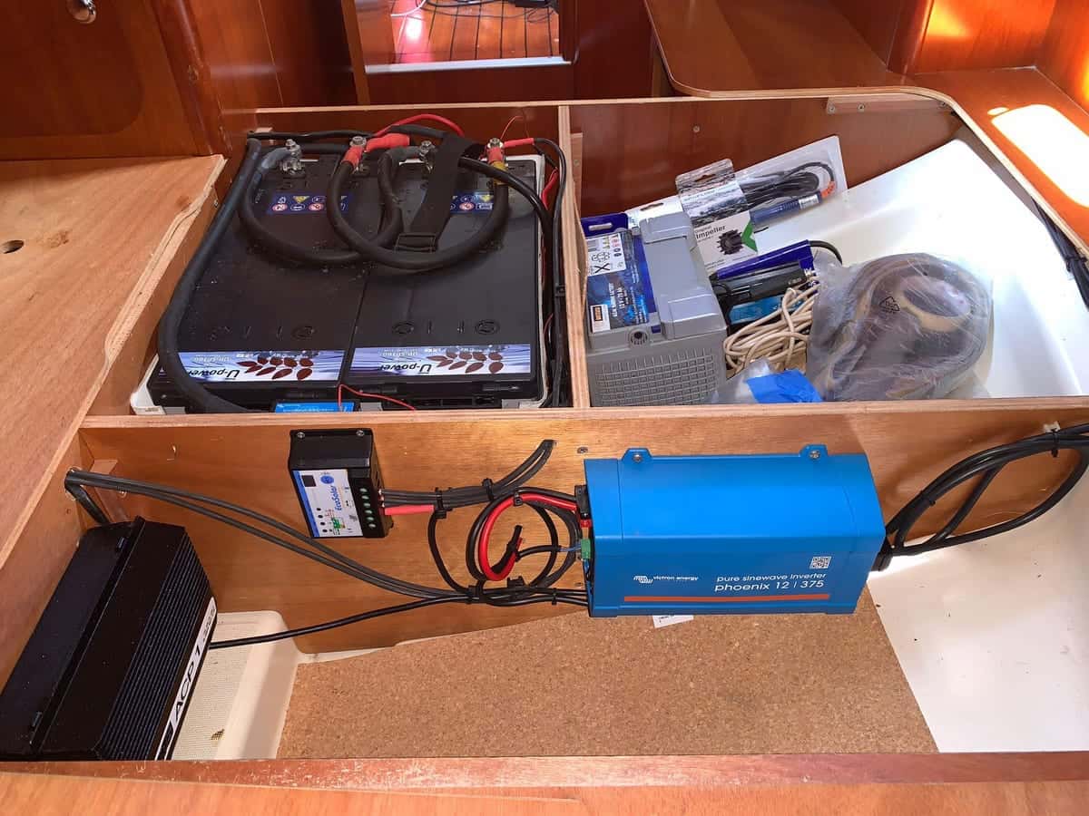 Beneteau Oceanis 411 - miniatura 9