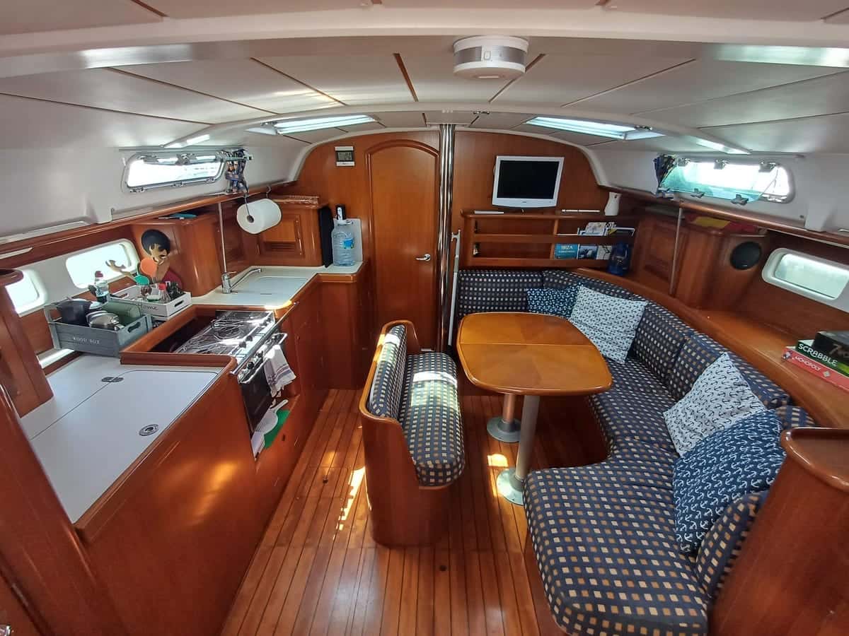 Beneteau Oceanis 411 - miniatura 7