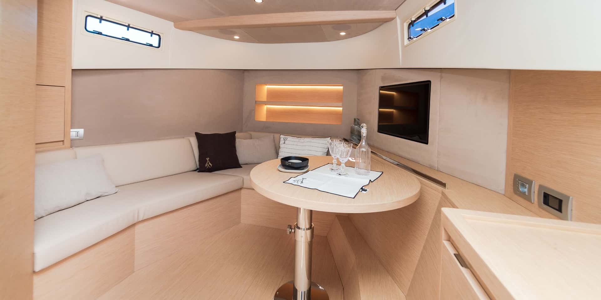Solaris Power 44 Open - miniatura 13