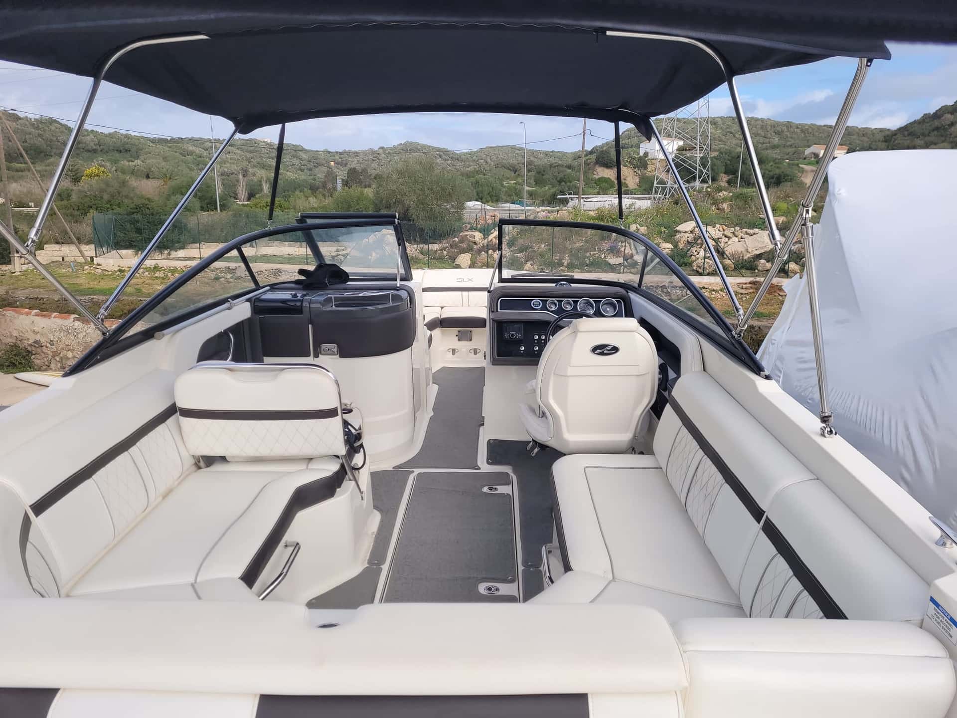 Sea Ray SLX 250 - miniatura 8