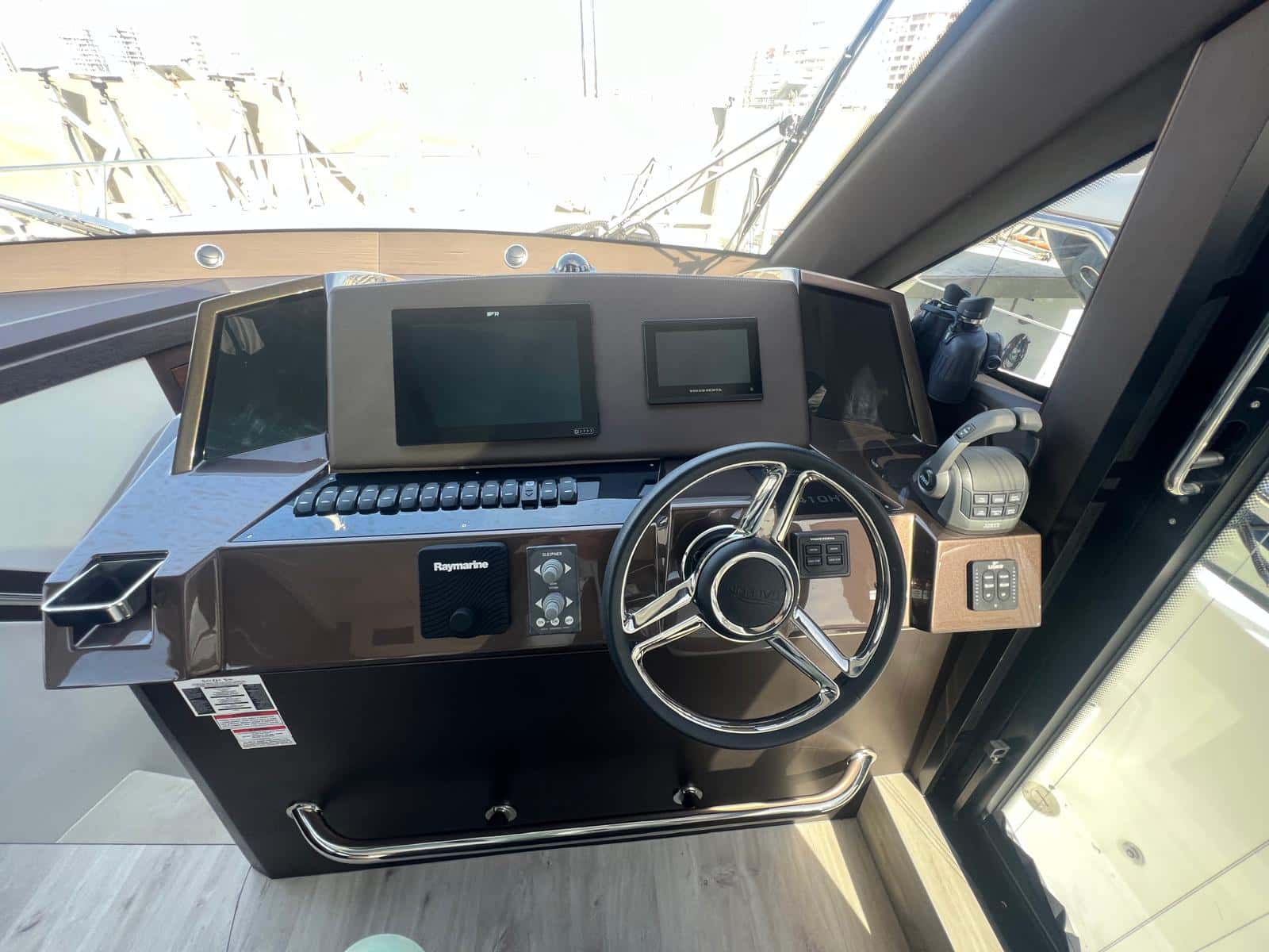 GALEON 410 HTC - miniatura 8