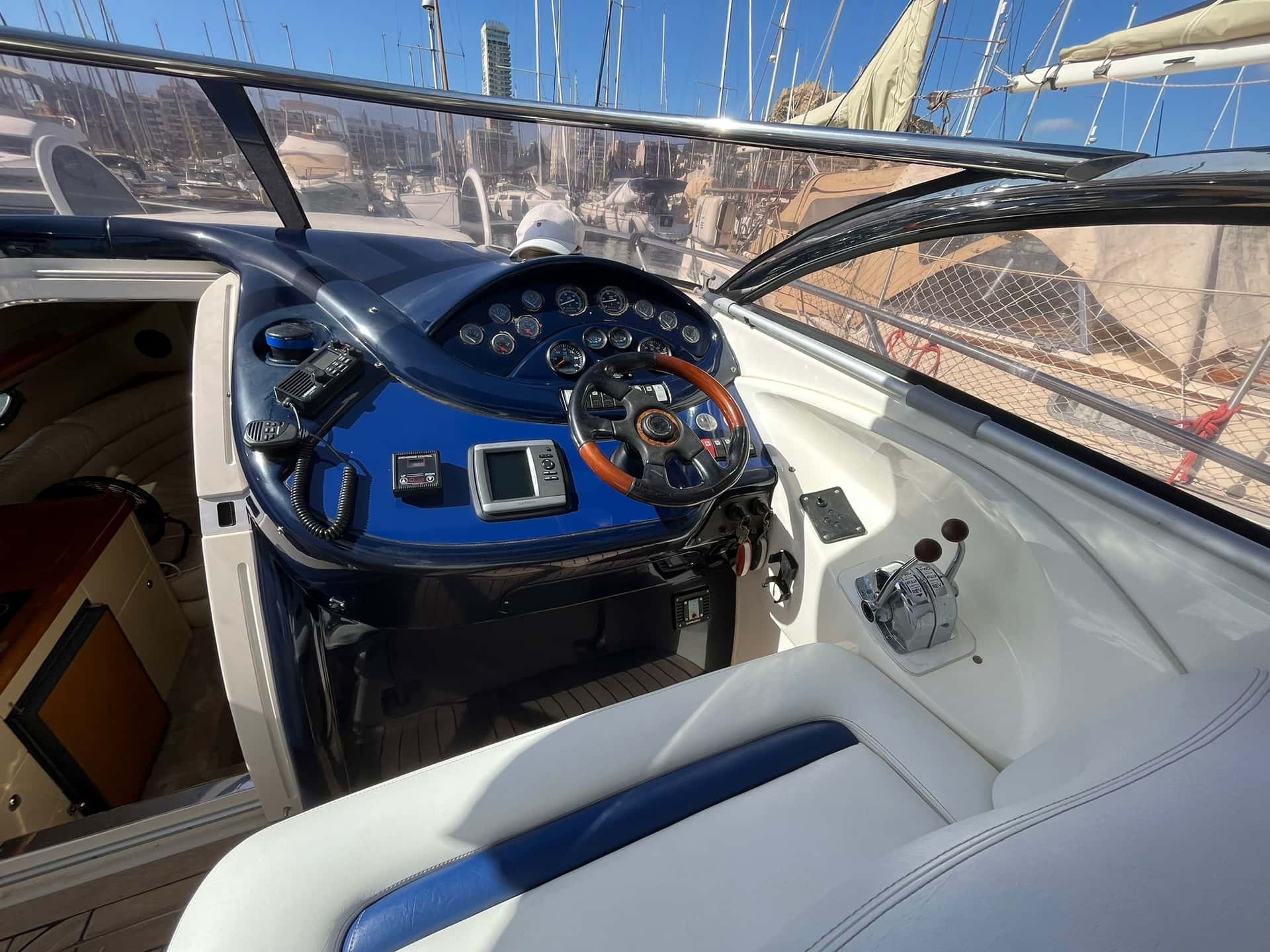SUNSEEKER HAWK 34 - miniatura 8
