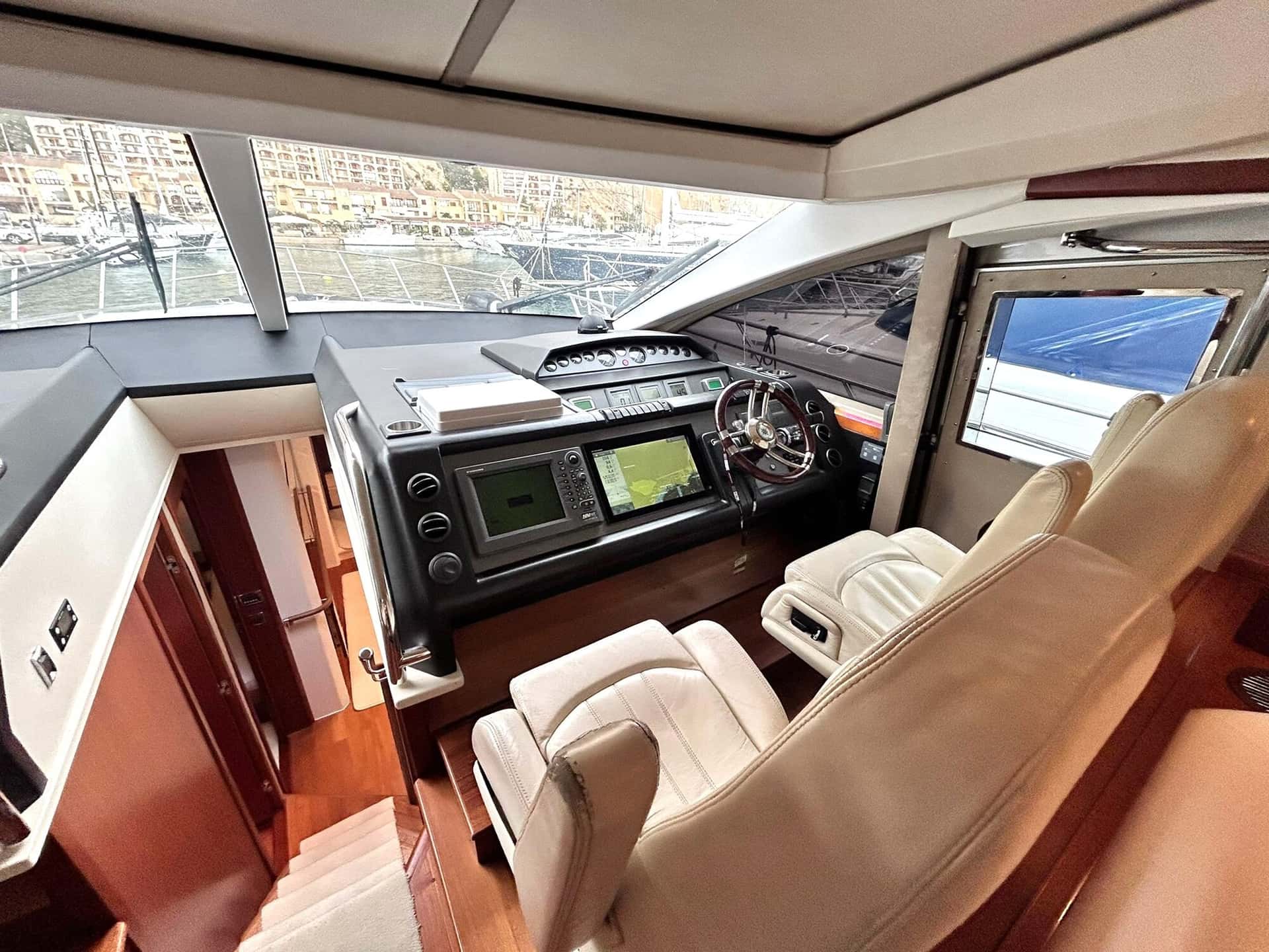 PRINCESS V70 - miniatura 12