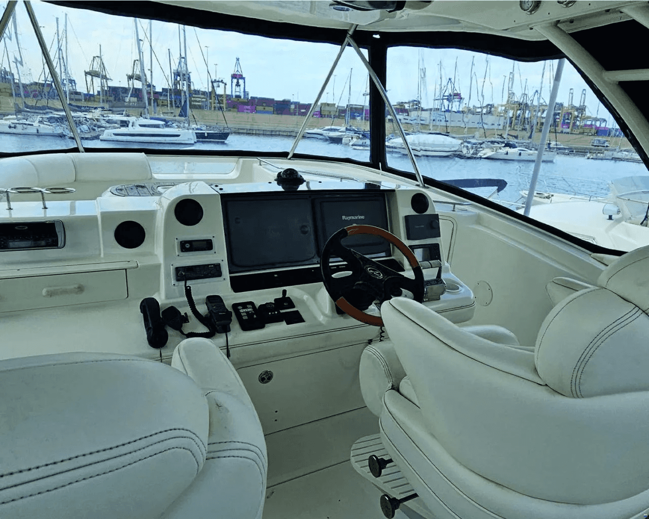 Sea Ray 550 DB - miniatura 4