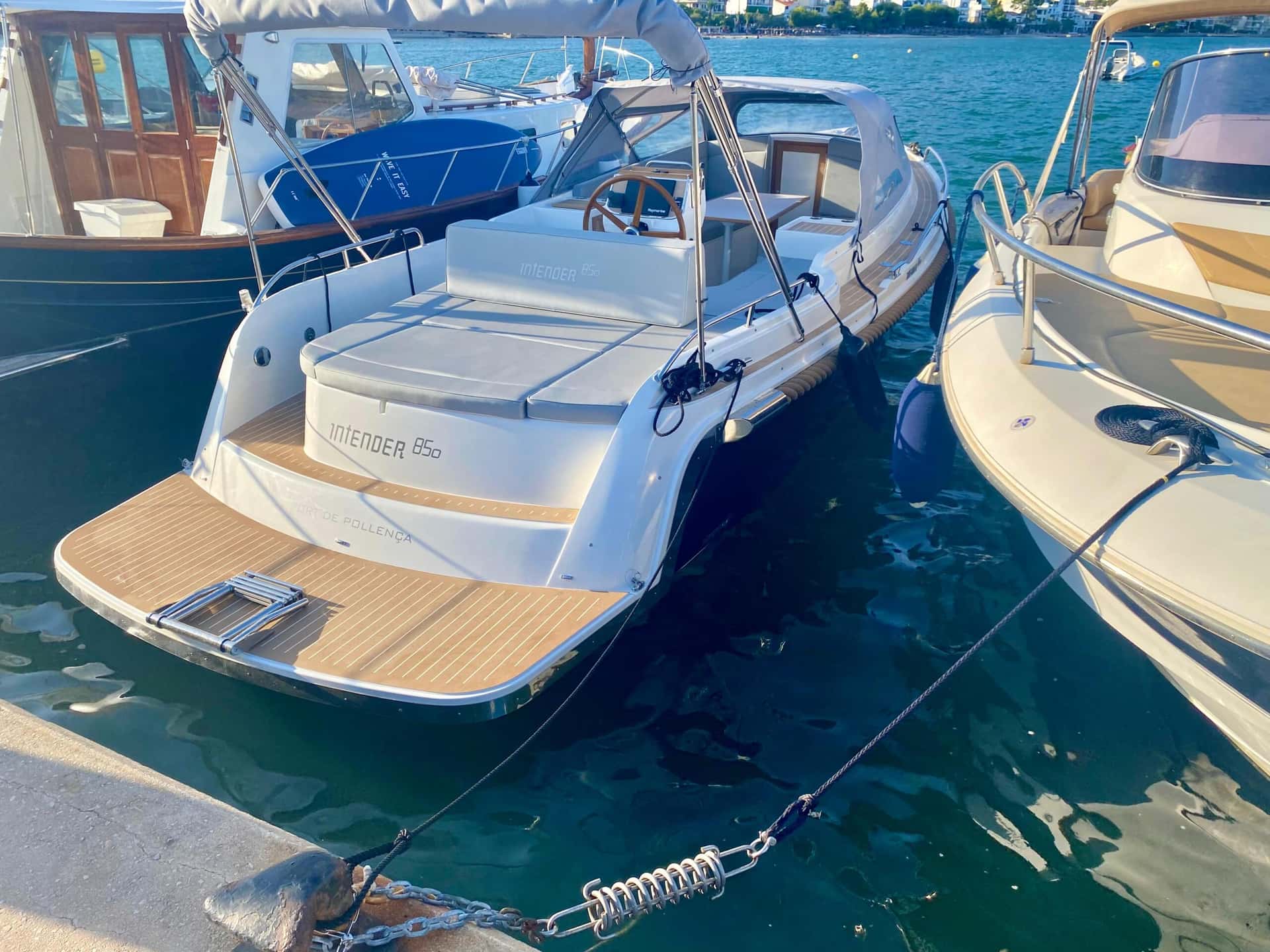 Interboat - Intender 850