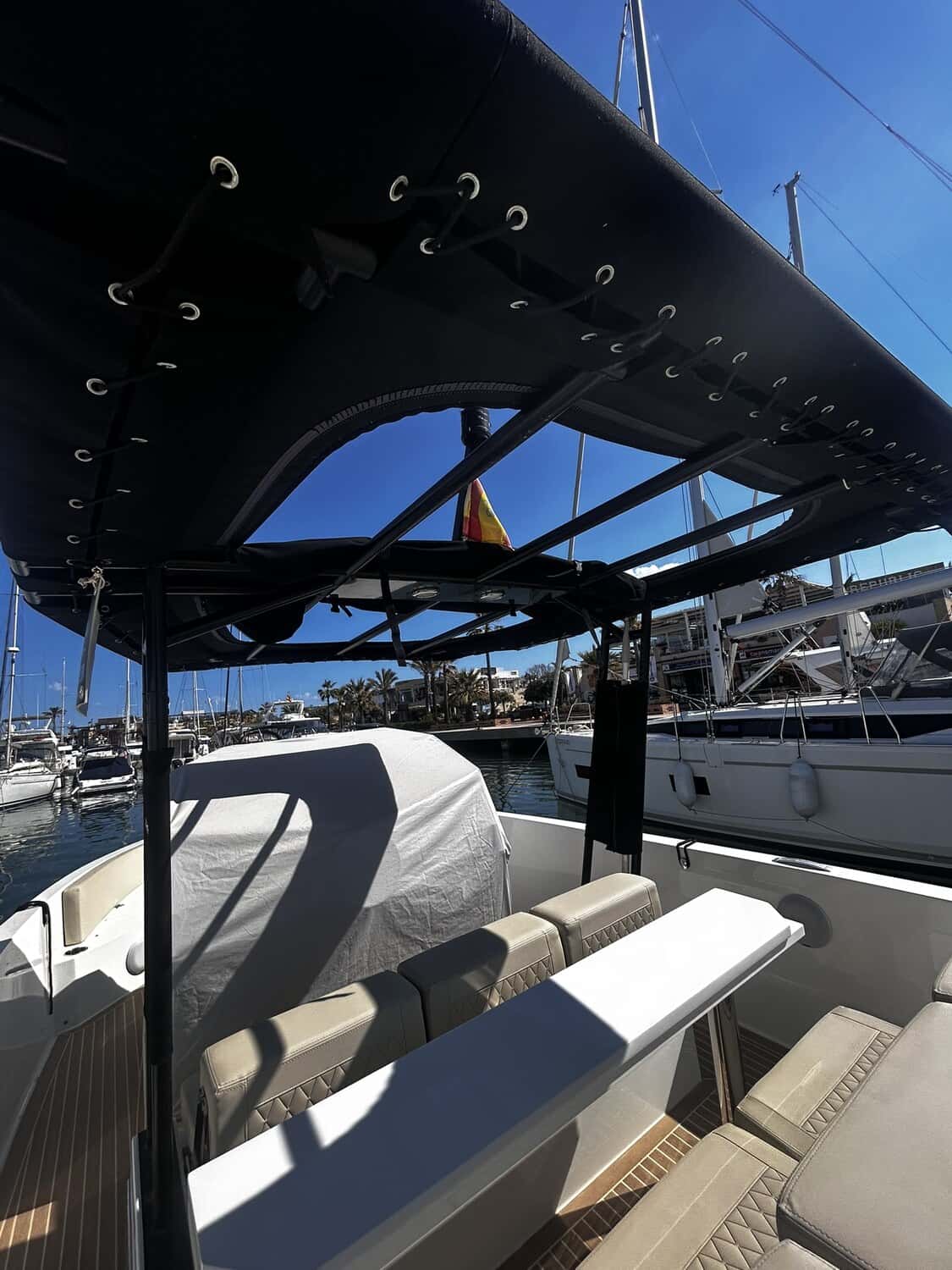 De Antonio Yachts D28 - miniatura 9