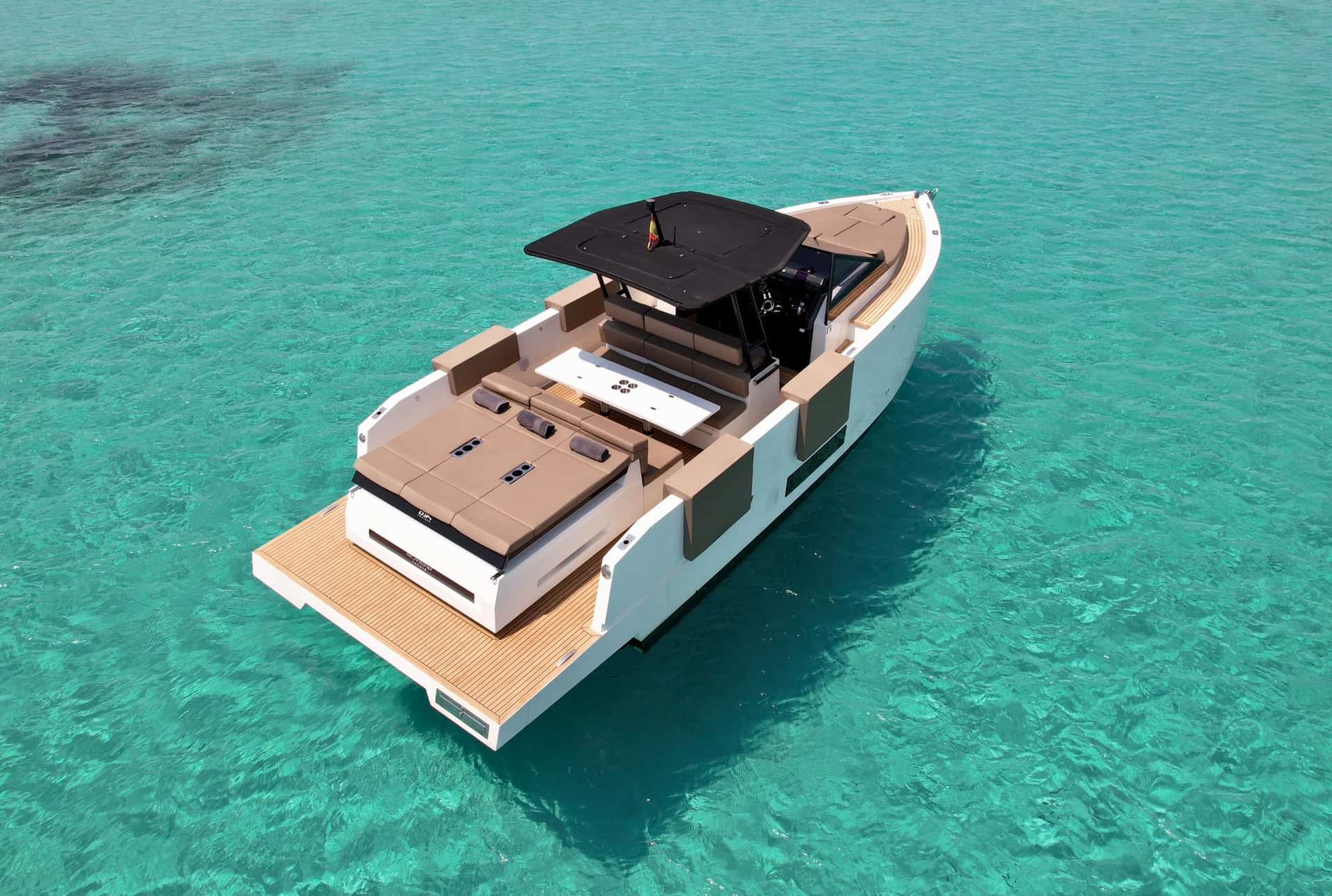 De Antonio Yachts D34 Cruiser - miniatura 8