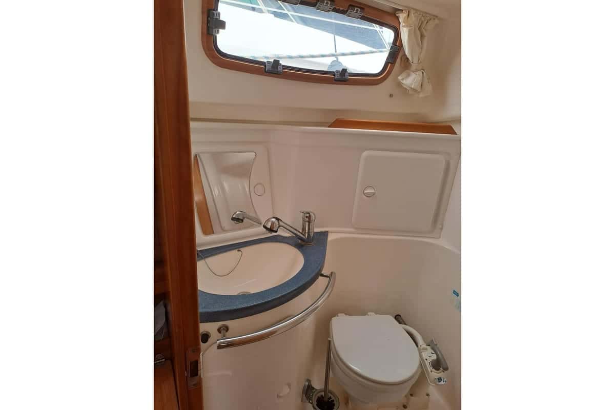 Bavaria 37 Cruiser - miniatura 17