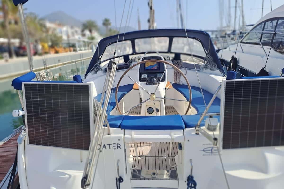 Bavaria 37 Cruiser - miniatura 8