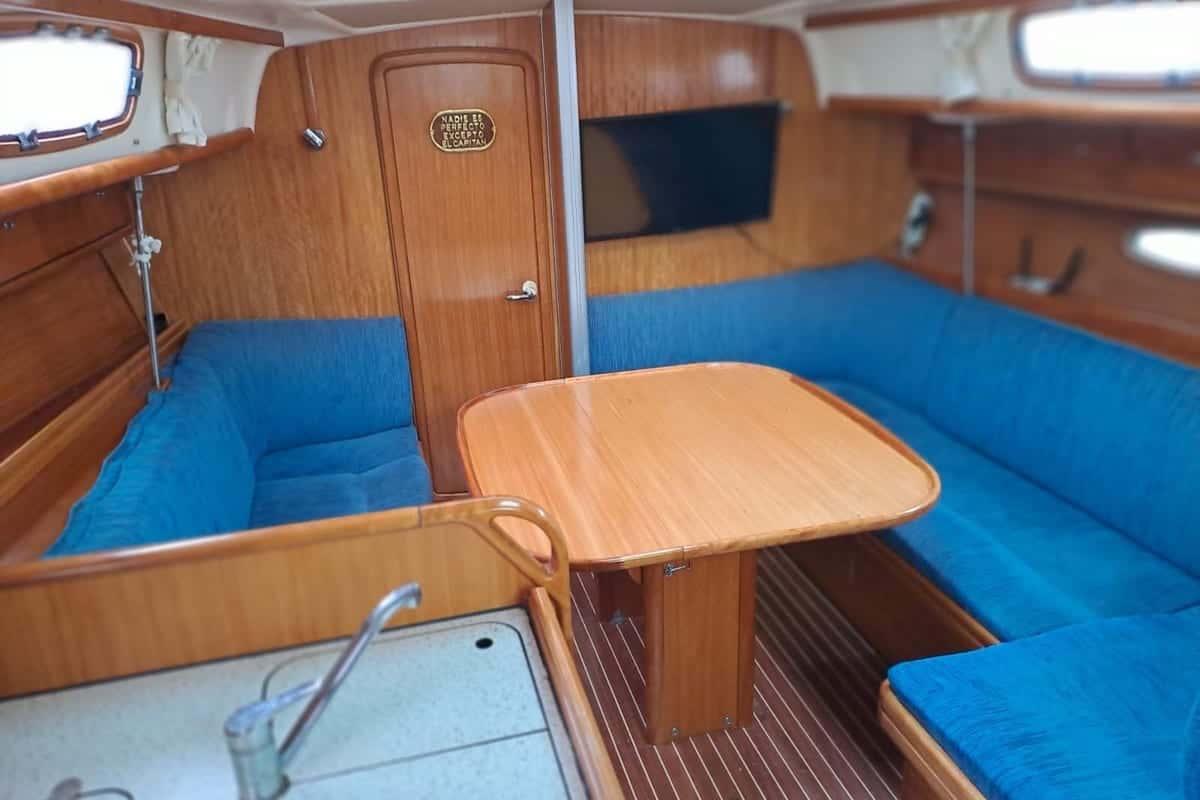 Bavaria 37 Cruiser - miniatura 13