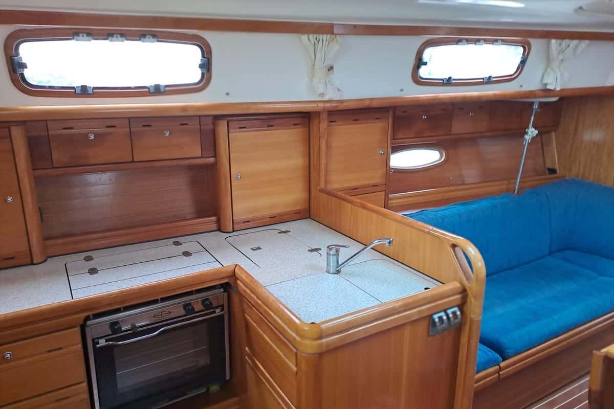 Bavaria 37 Cruiser - miniatura 16