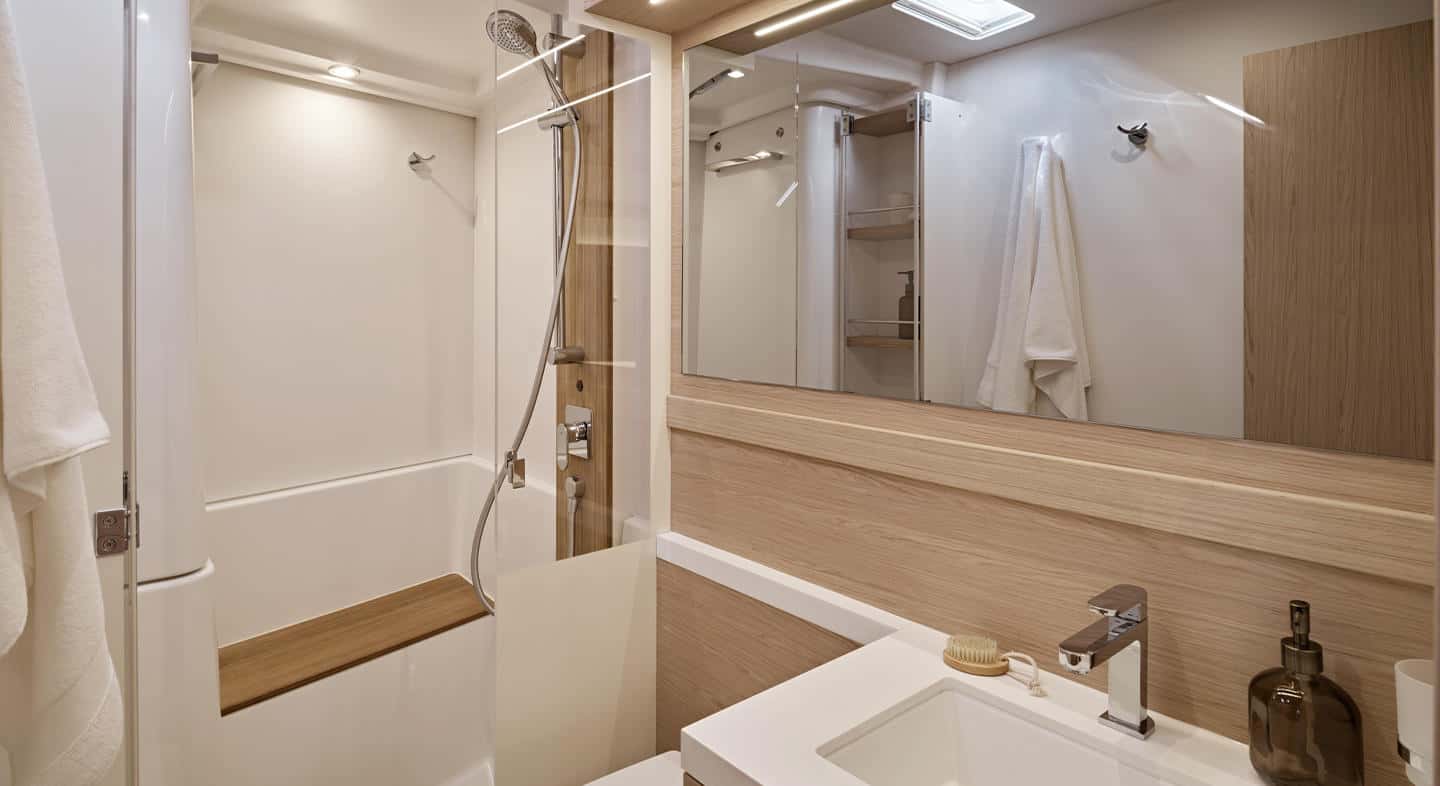 Oceanis Yacht 60 - miniatura 9