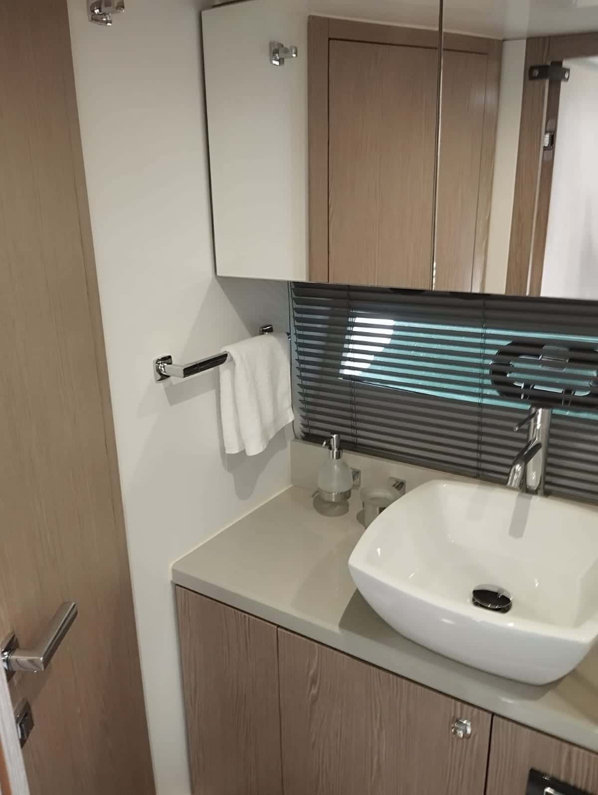 Sessa Marine C38 - miniatura 12