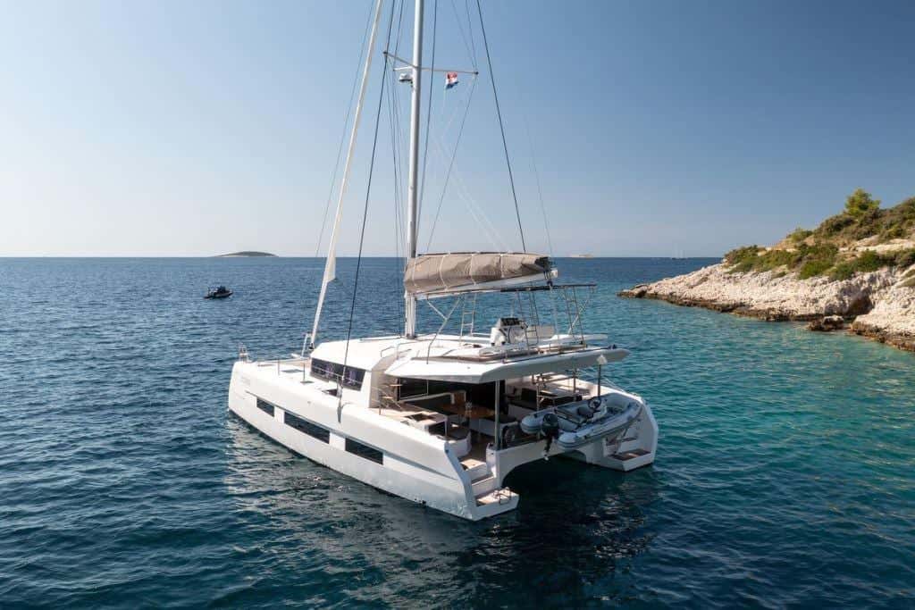 Dufour Catamarans 48 - miniatura 3