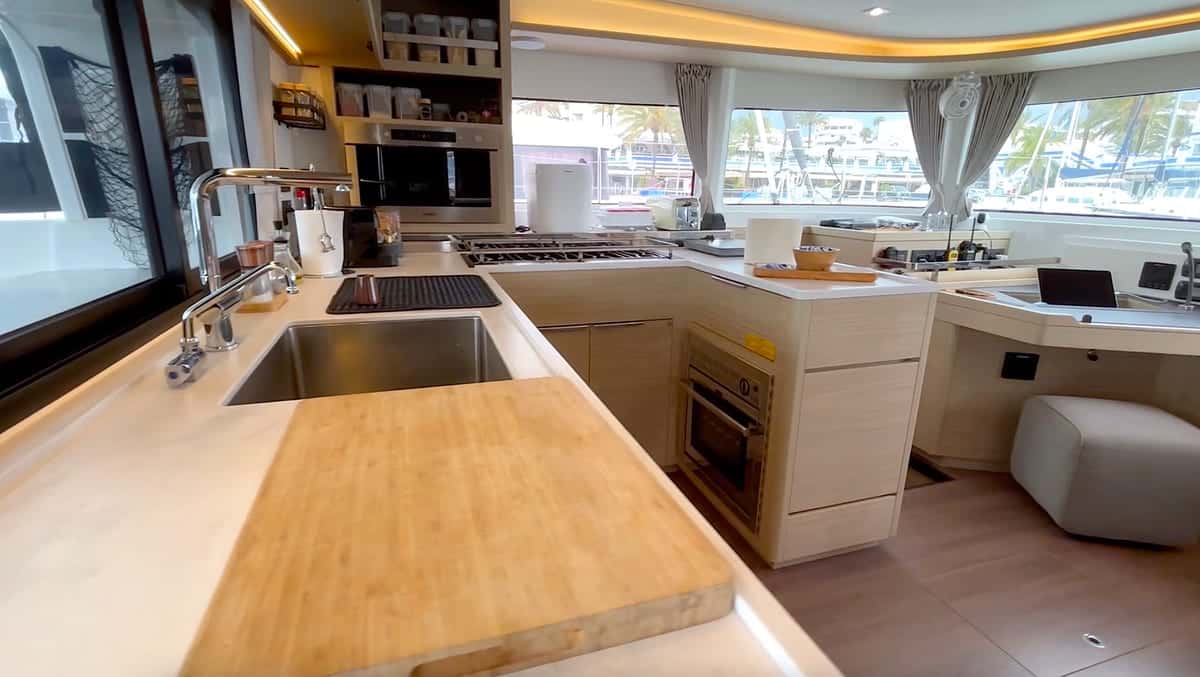 Lagoon 46 - miniatura 10