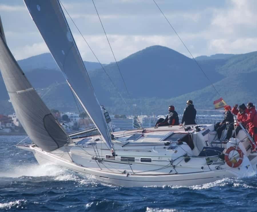 DUFOUR 40 PERFORMANCE