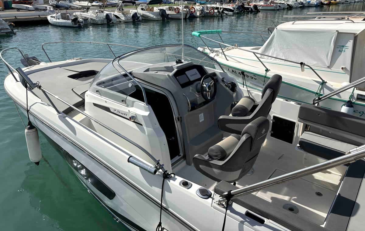 Jeanneau Cap Camarat 7.5 WA