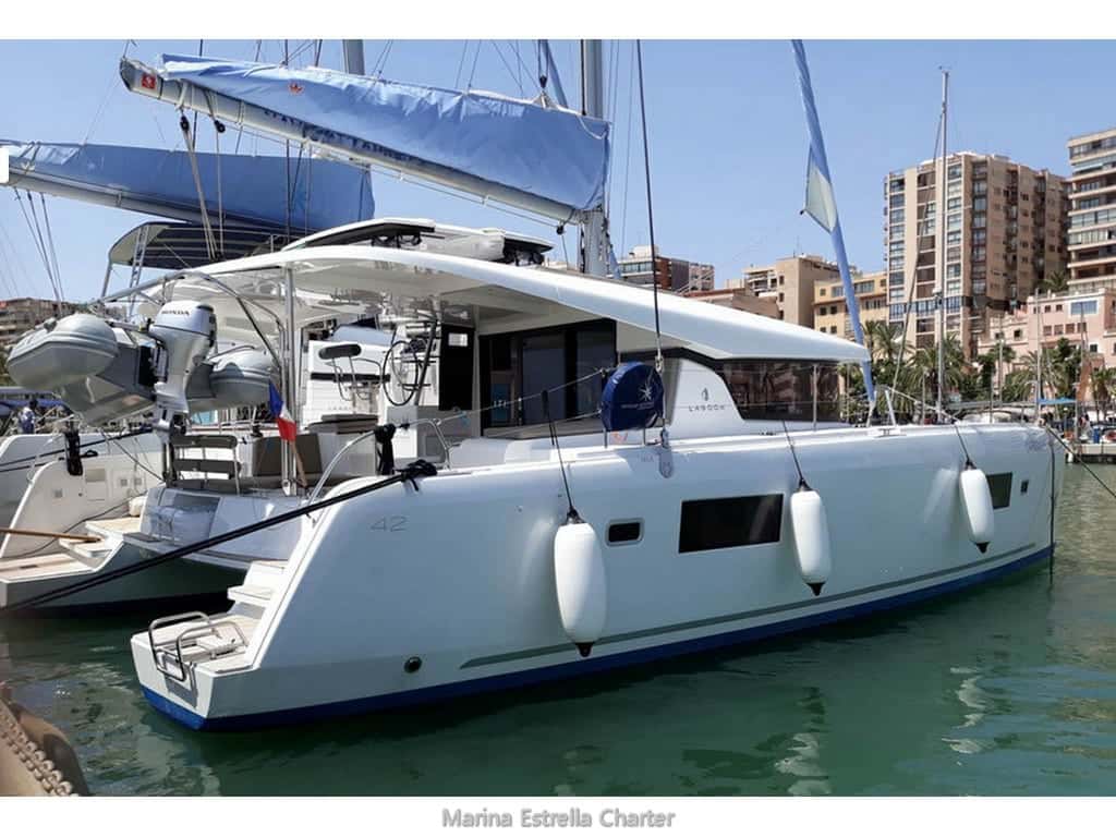 Lagoon 42