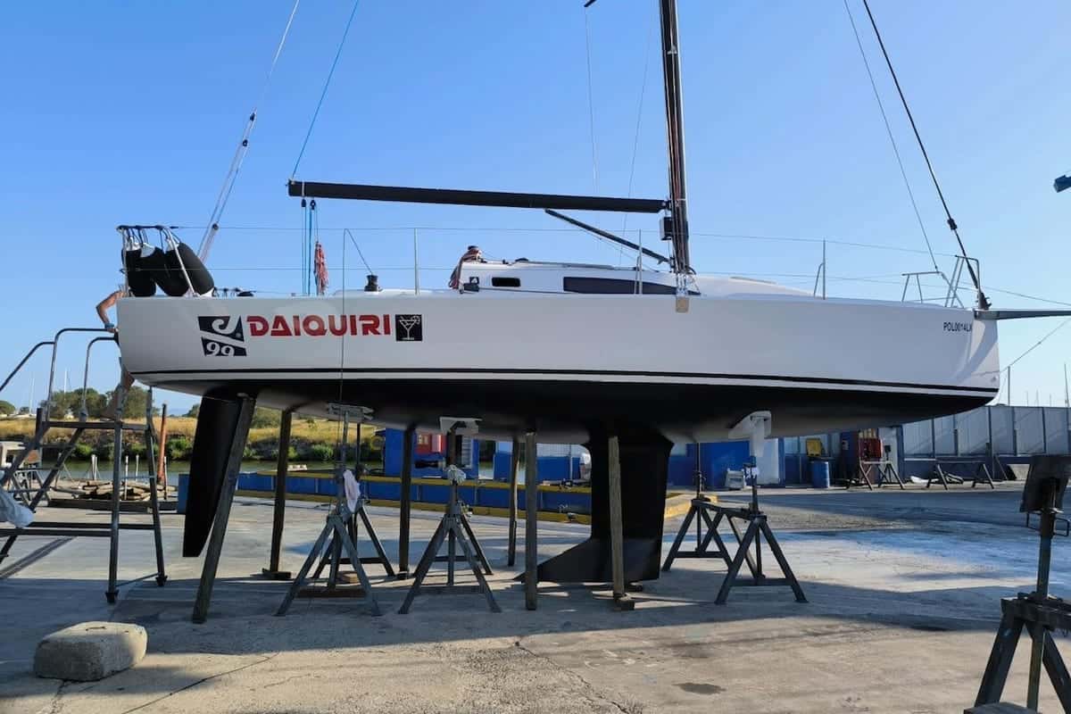 J Boats J/99