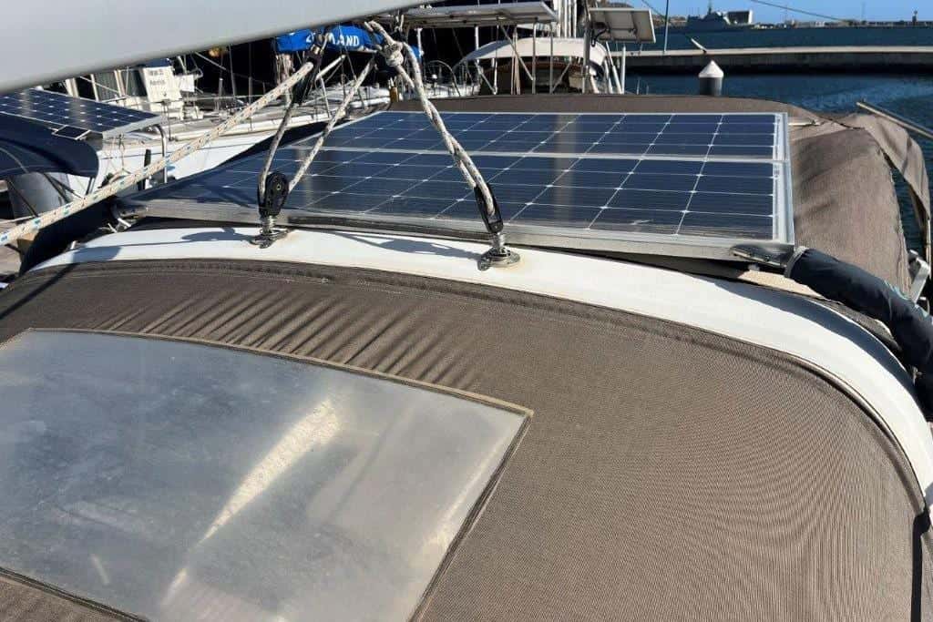 Beneteau Oceanis 38 - miniatura 11
