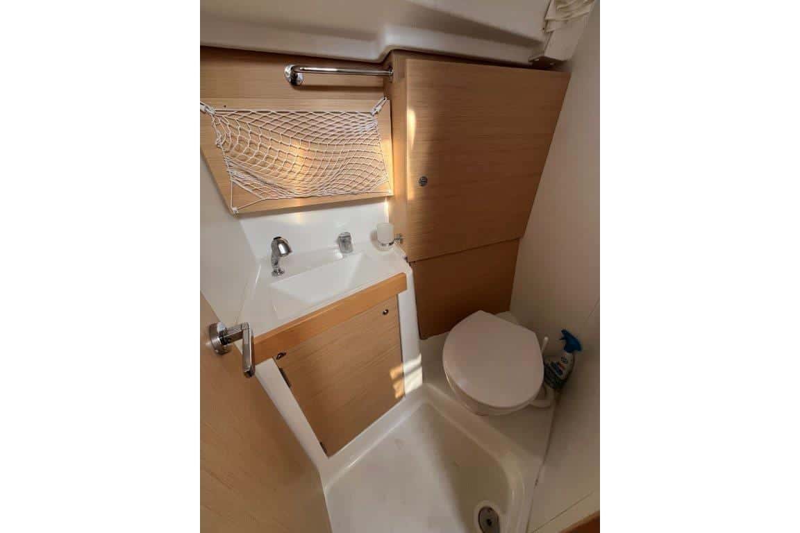 Beneteau Oceanis 38 - miniatura 23