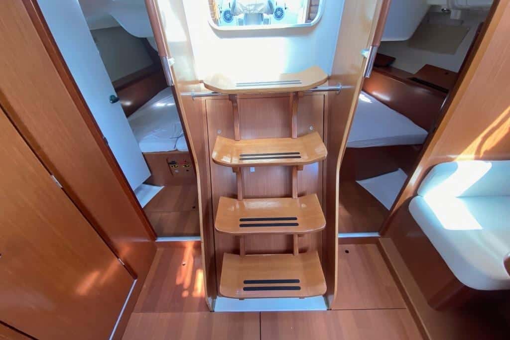 Beneteau Oceanis 40 - miniatura 11