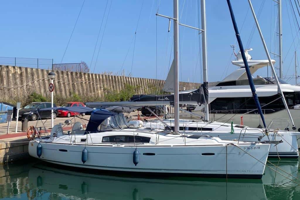 Beneteau Oceanis 40 - miniatura 3