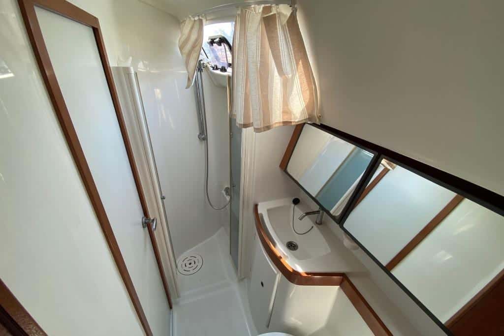 Beneteau Oceanis 40 - miniatura 15