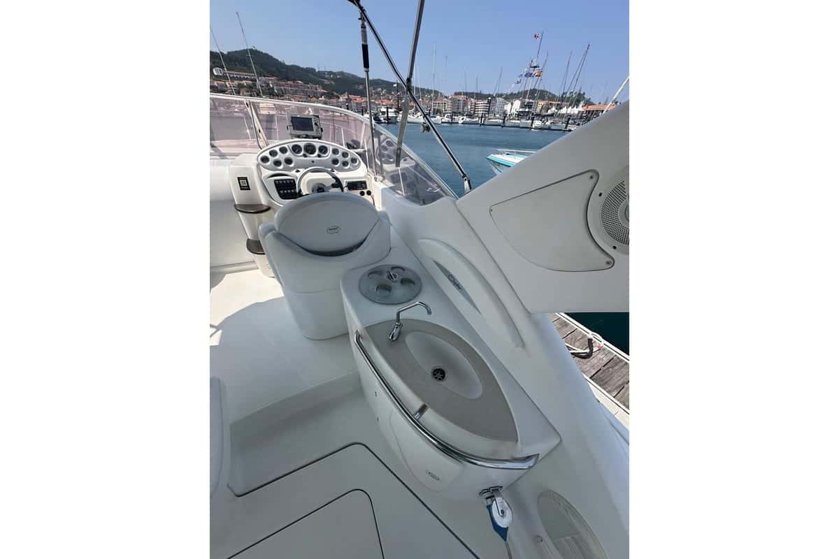 Sessa Marine Oyster 30 - miniatura 15