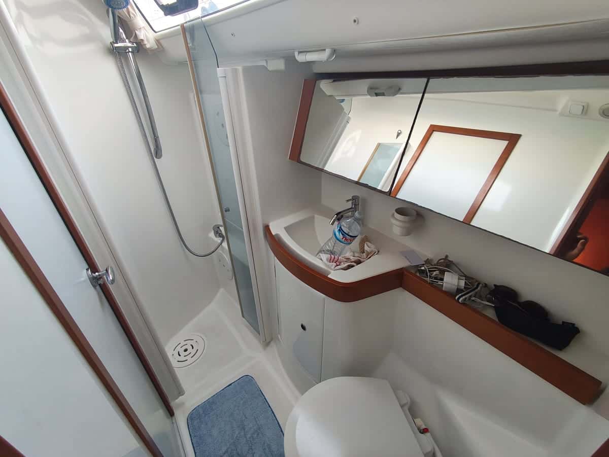 Beneteau Oceanis 40 - miniatura 14