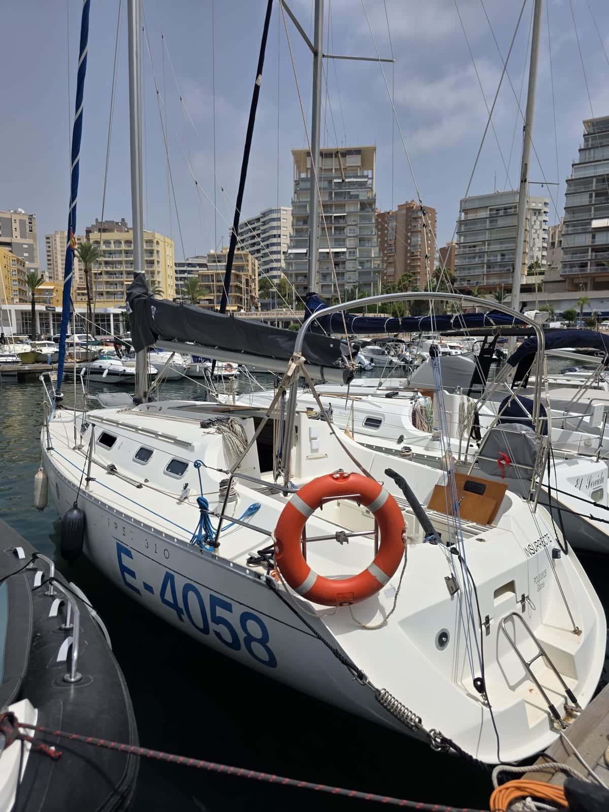 Beneteau First 310