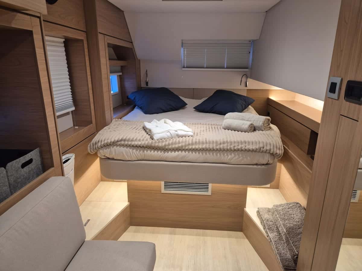BALI Catamaran 4.6 Open Space TITAN III - miniatura 37