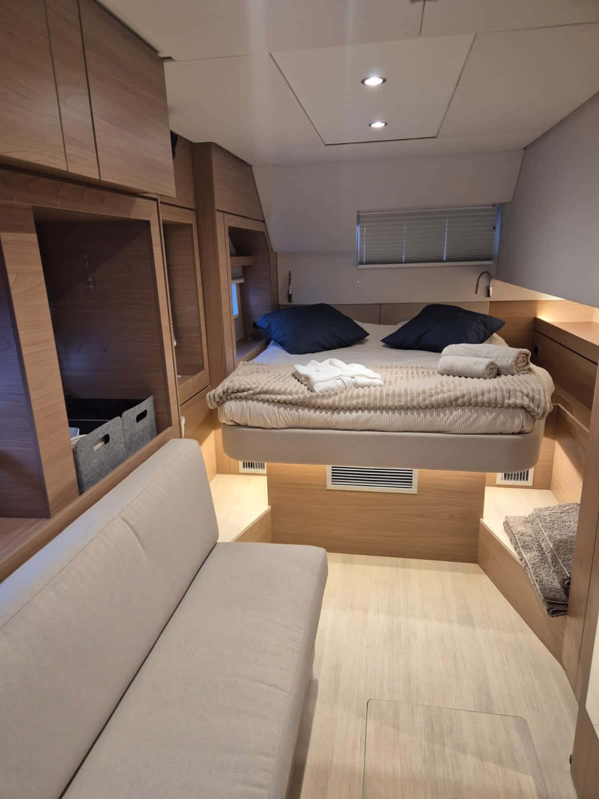 BALI Catamaran 4.6 Open Space TITAN III - miniatura 38