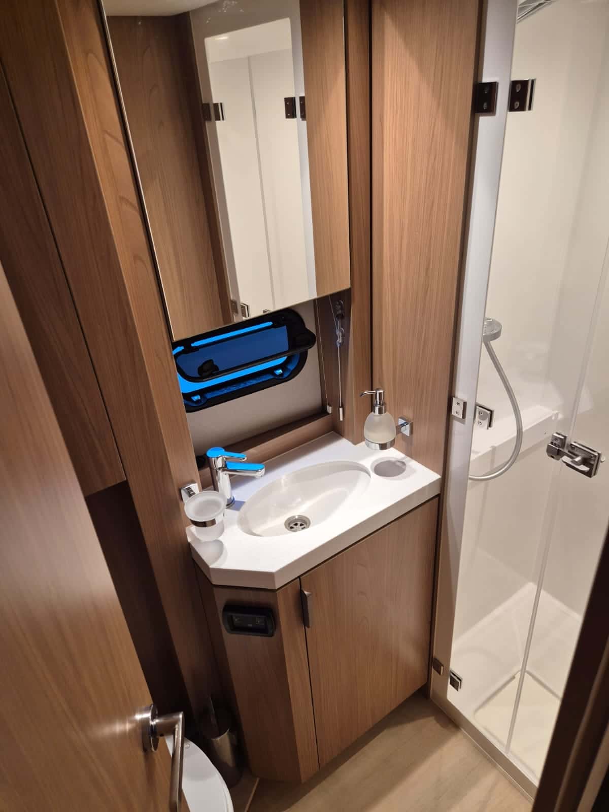BALI Catamaran 4.6 Open Space TITAN III - miniatura 39