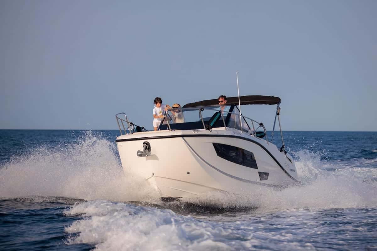 Quicksilver Activ 875 Sundeck - miniatura 9